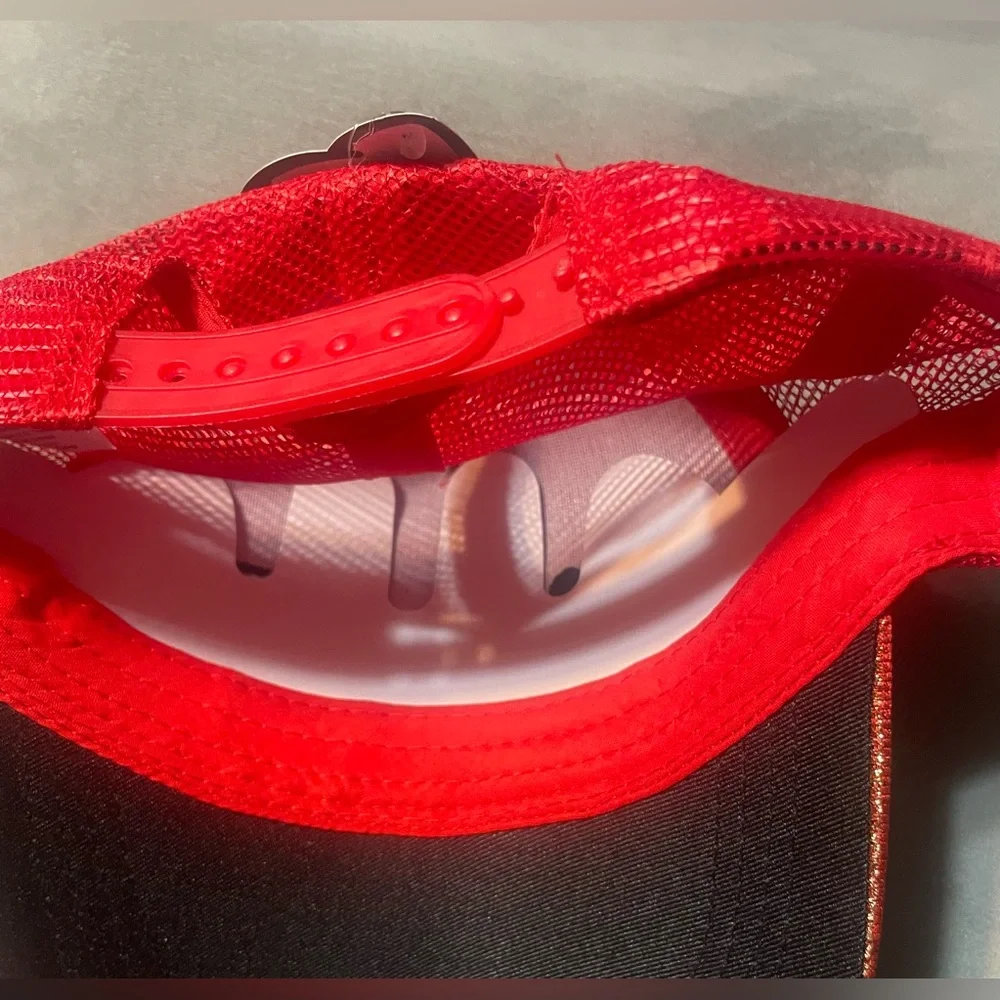 Hello Kitty Red Metallic Trucker Hat NWT Adjustable‎ Glitter Baseball Cap